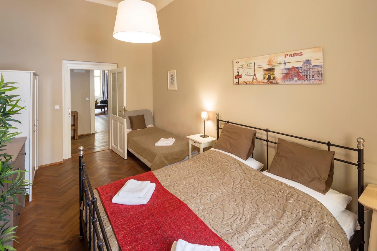 Dlouha 2Ab Apartment Praha Bagian luar foto