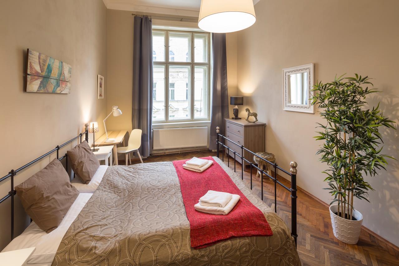 Dlouha 2Ab Apartment Praha Bagian luar foto