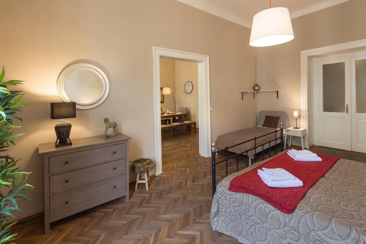 Dlouha 2Ab Apartment Praha Bagian luar foto